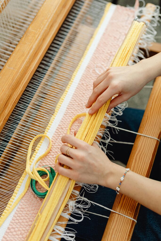 A artisan making handmade clothing pexels karolina grabowska 6634689 1 Sustainable Fashion,Handmade clothing,Fast Fashion