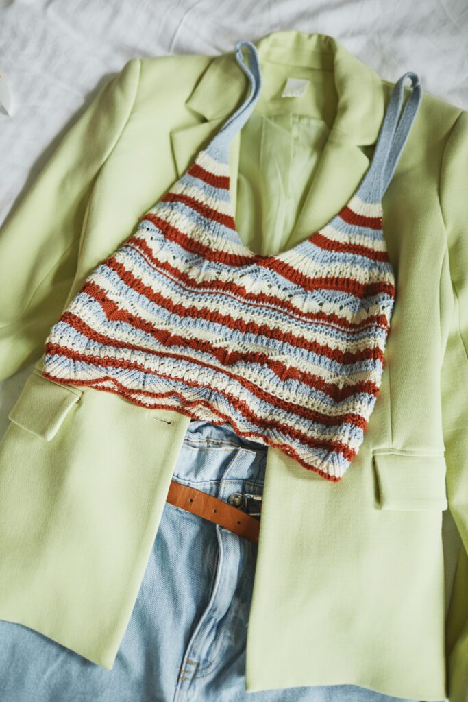 fashion annual report color palette analysis using wardrobe tones and emotional cues