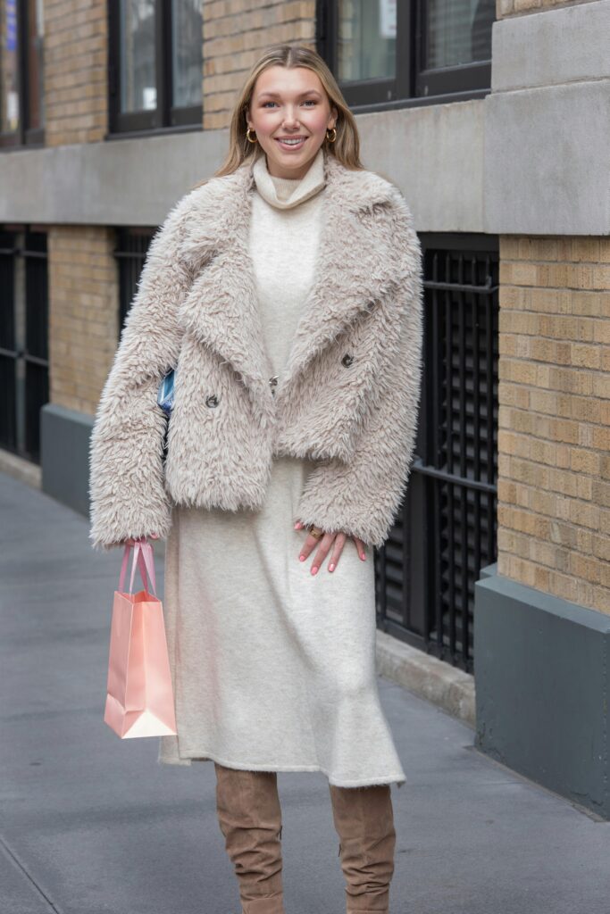 Why outfits feel wrong when there is no third piece to anchor outfit.